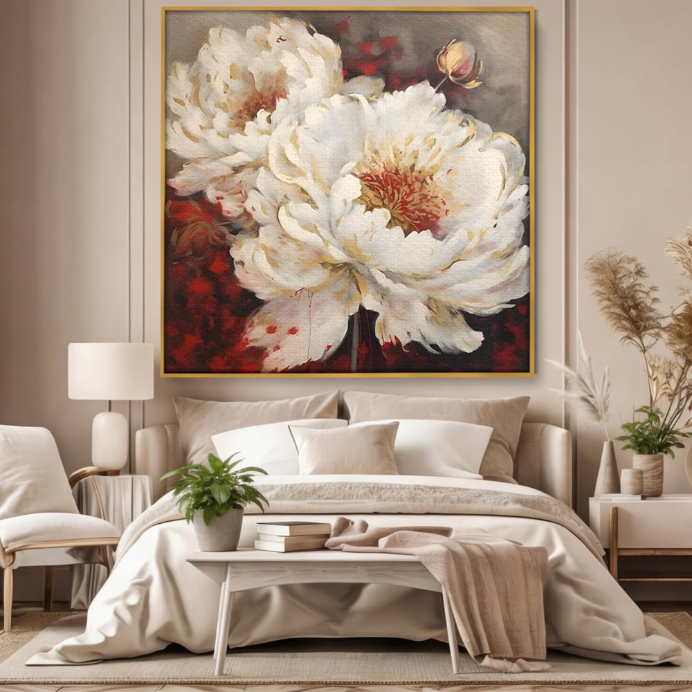Tablou canvas cu tablou canvas cu bujori albi, in rama de aluminiu auriu, pe perete intr-un dormitor